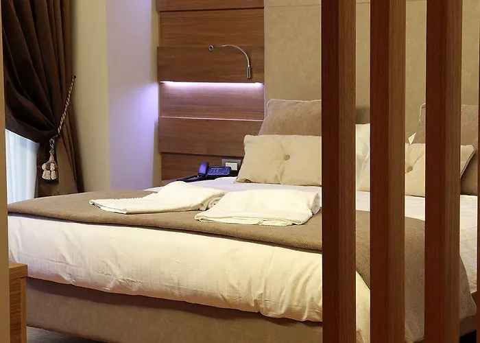 Relais Assunta Madre Отель Ривизондоли